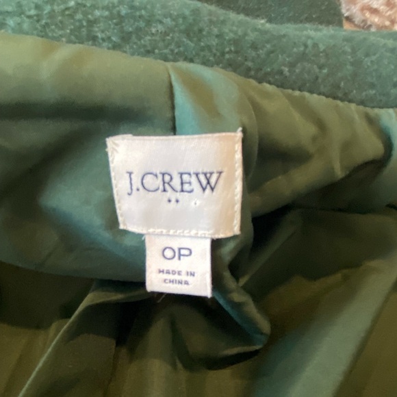 J. Crew Cocoon Coat 2 Wool
Blend Zip Up Pine Green Size 0P runs like a 6 - Picture 8 of 12